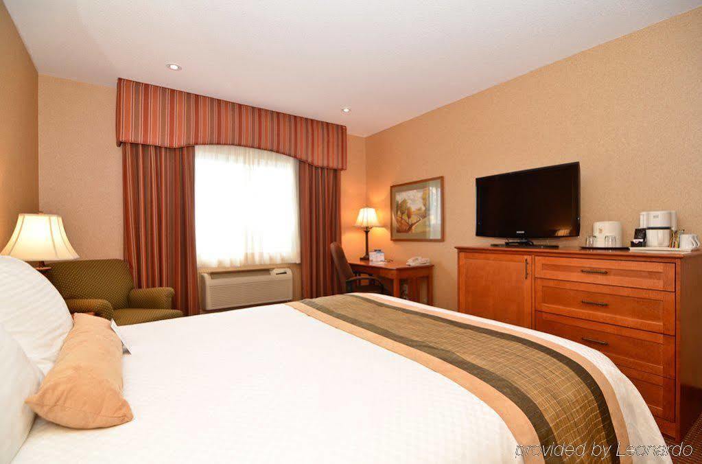 Days Inn By Wyndham Swift Current Esterno foto