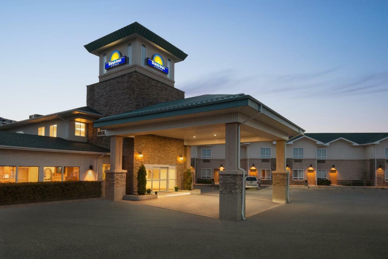 Days Inn By Wyndham Swift Current Esterno foto